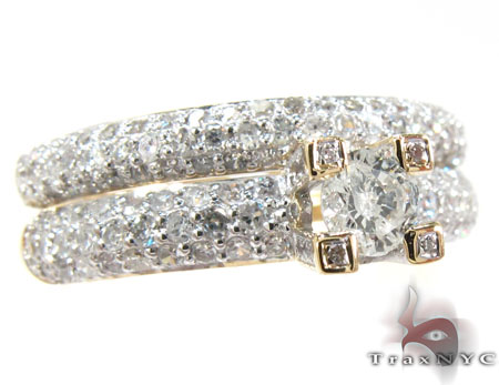 Yellow Gold Round Cut Prong Diamond Wedding Ring Set Diamond Wedding Sets